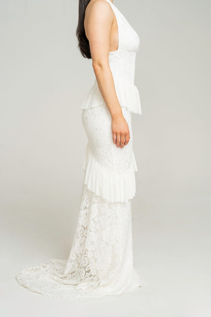 Dantela Gown